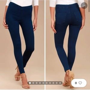 Free People | Easy Goes It | Raw hem denim jeggings dark wash size 29